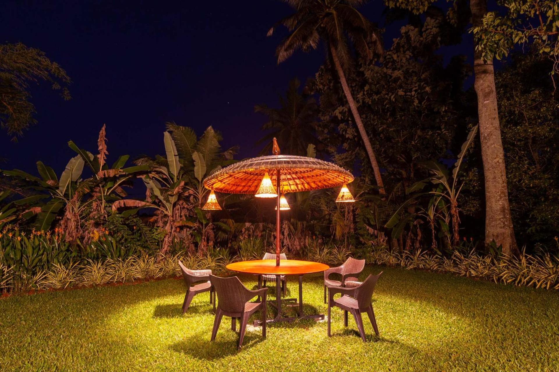 Stayvista At La Riva Heritage Villa With Bicycle Alappuzha المظهر الخارجي الصورة
