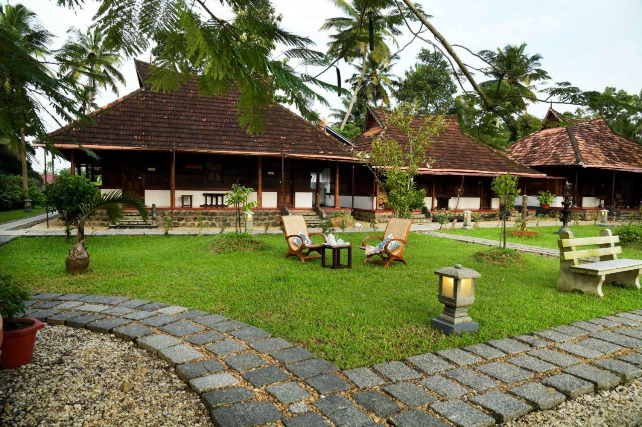 Stayvista At La Riva Heritage Villa With Bicycle Alappuzha المظهر الخارجي الصورة