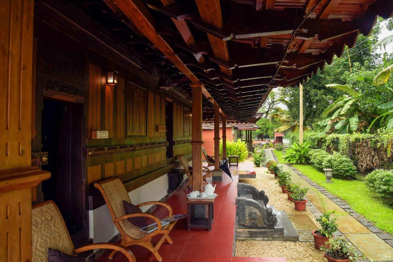 Stayvista At La Riva Heritage Villa With Bicycle Alappuzha المظهر الخارجي الصورة