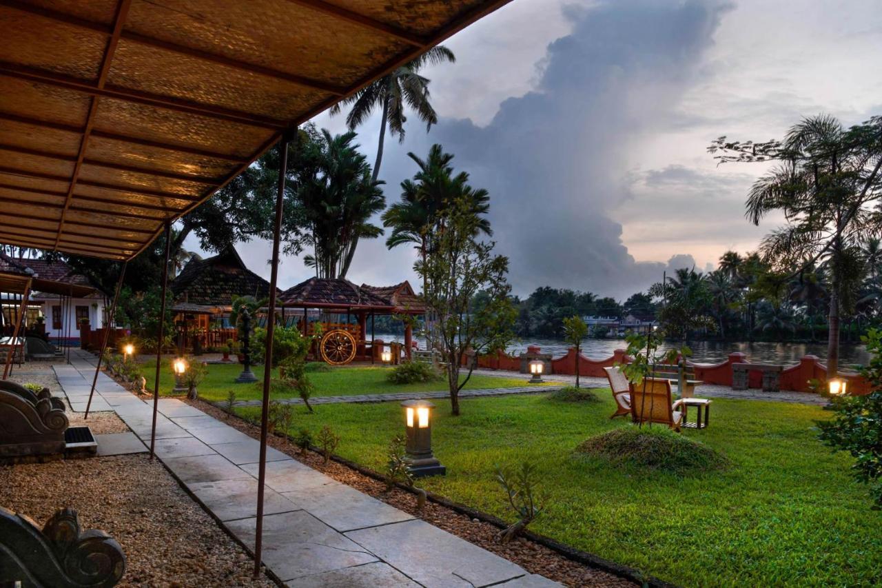 Stayvista At La Riva Heritage Villa With Bicycle Alappuzha المظهر الخارجي الصورة